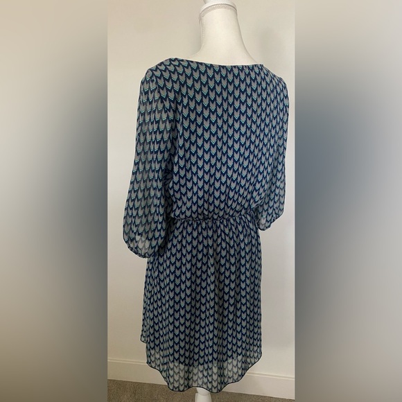 Navy dress with chevron patterned print - Picture 3 of 6